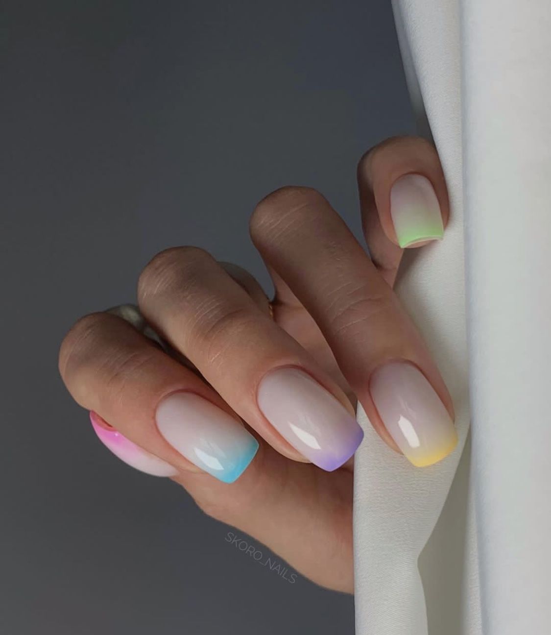 Летний французский маникюр